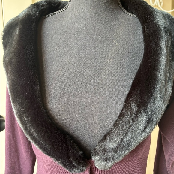 Axcess Liz Claiborne Sweater - Picture 3 of 8